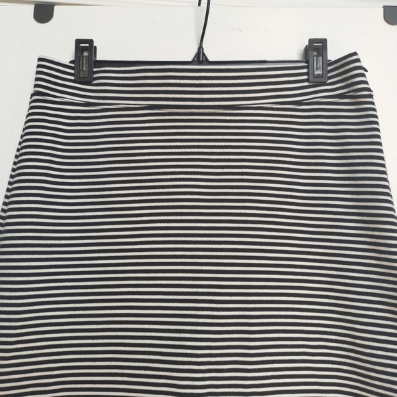 🩵3/$25🩵 Gap Striped Midi Nautical Cotton Blend Skirt - Picture 3 of 7